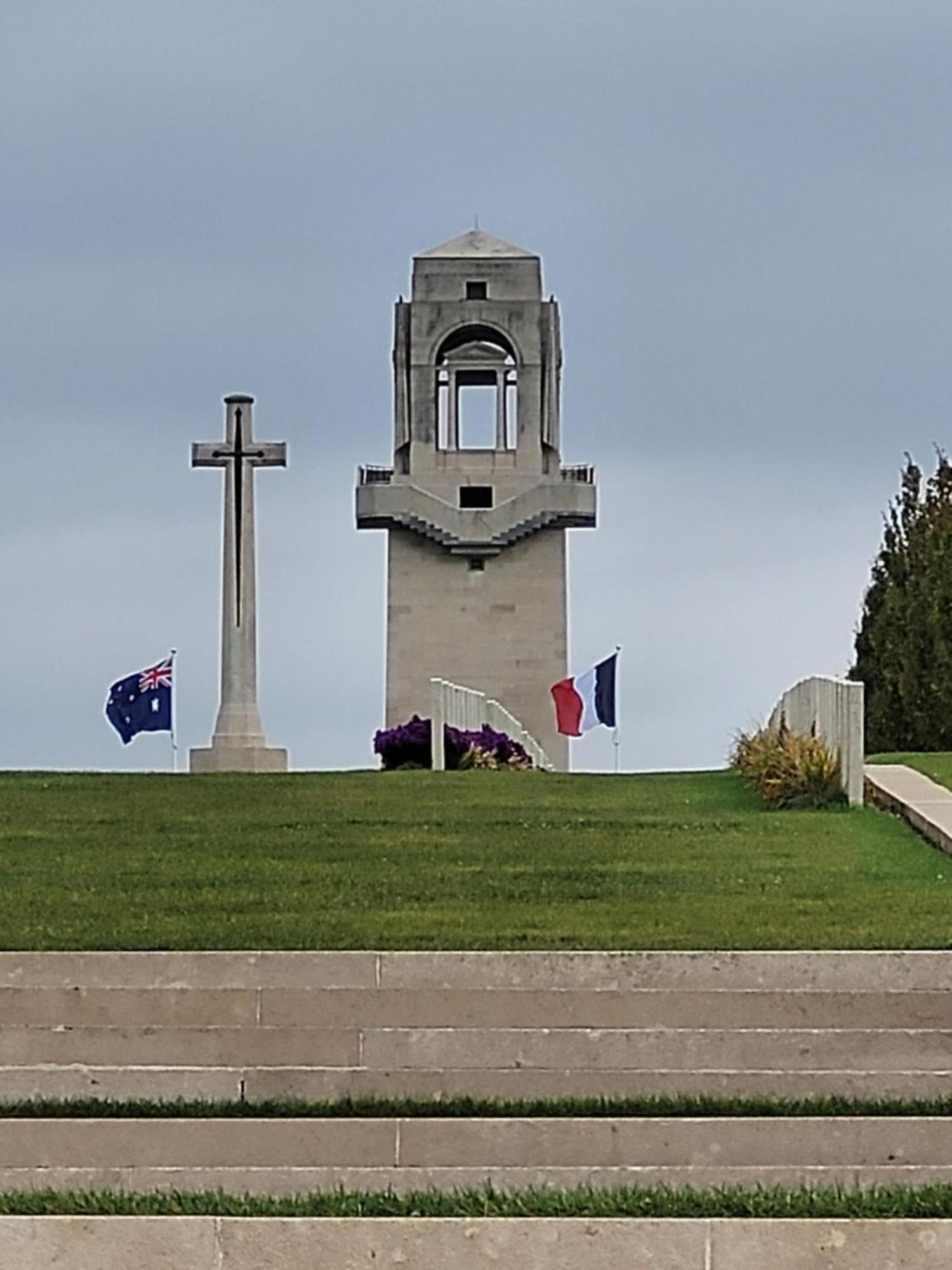 Отель Le Relais De L'Aube Villers-Bretonneux Экстерьер фото